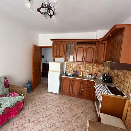Mane 10 Apartment Golem (Tirana)